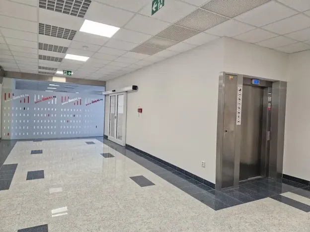 Pronájem kanceláře, Šlapanice, Nádražní, 76 m2