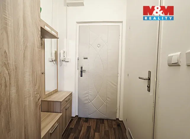 Pronájem bytu 1+kk, Karviná - Hranice, Čsl. armády, 32 m2