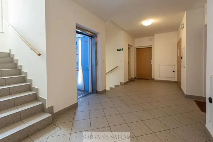 Prodej bytu 2+kk, Praha - Řepy, Skuteckého, 51 m2