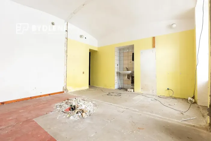 Prodej výrobních prostor, Malé Březno, 670 m2