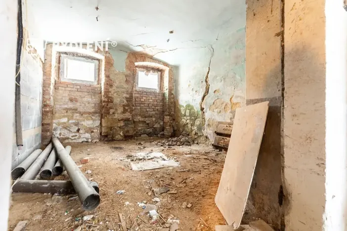 Prodej výrobních prostor, Malé Březno, 670 m2