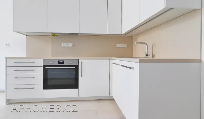 Pronájem bytu 3+1, Praha - Nové Město, Podskalská, 100 m2