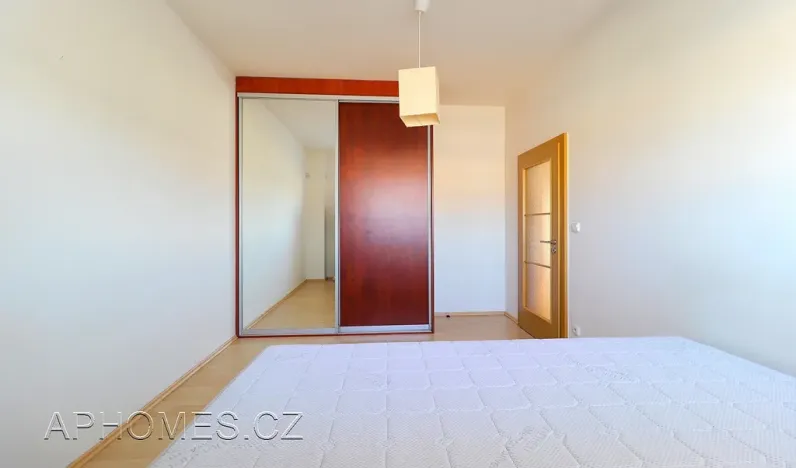 Pronájem bytu 2+kk, Praha - Libeň, Českomoravská, 58 m2