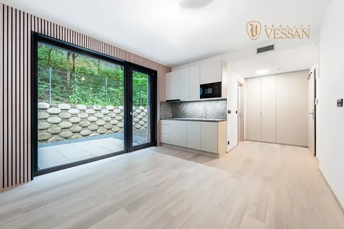 Prodej bytu 1+kk, Praha - Hlubočepy, Na Zlíchově, 25 m2