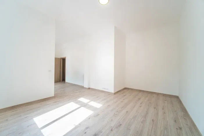 Pronájem bytu 1+1, Praha - Libeň, Pod Labuťkou, 40 m2