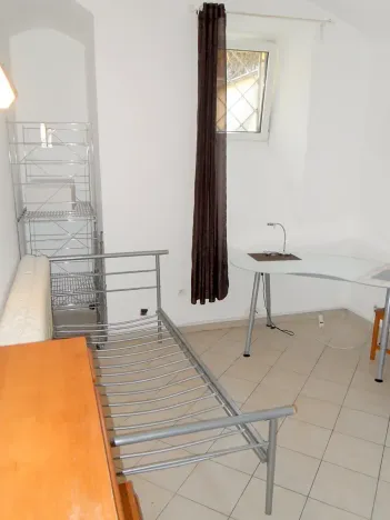 Pronájem kanceláře, Praha - Vinohrady, Lužická, 18 m2