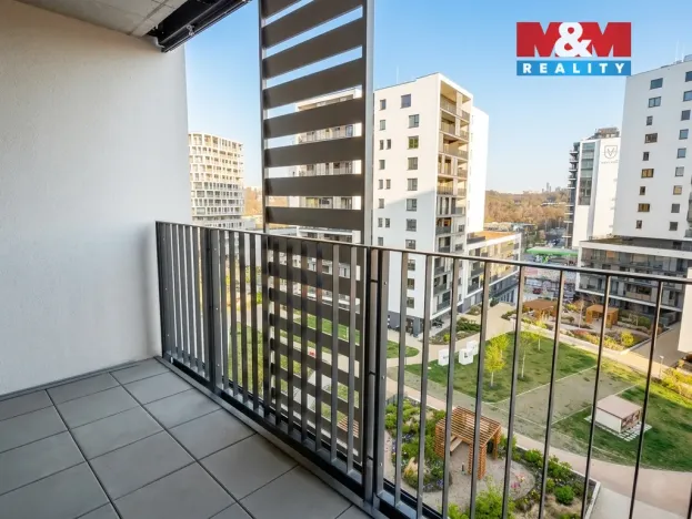 Pronájem bytu 1+kk, Praha, Mezi vodami, 30 m2