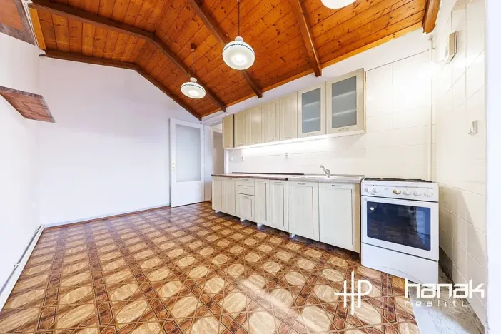 Prodej bytu 3+1, Olomouc, Komenského, 116 m2