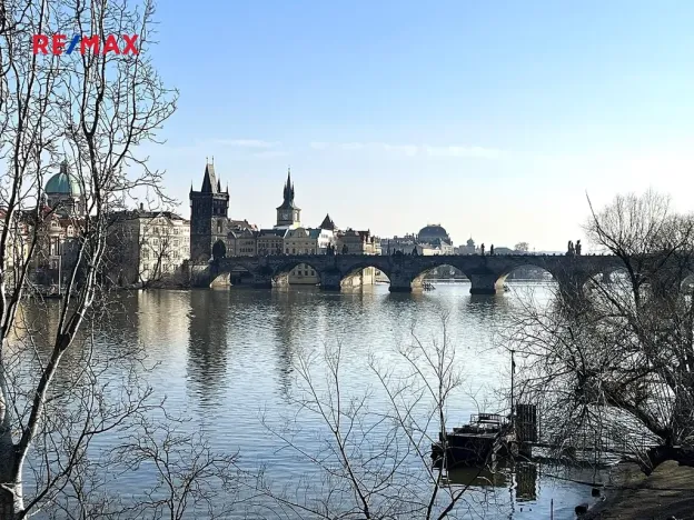 Prodej bytu 4+1, Praha - Malá Strana, Valdštejnská, 117 m2