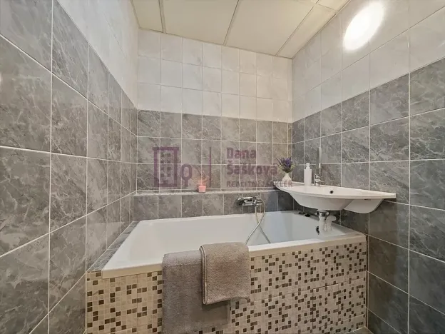 Pronájem bytu 3+1, Jindřichův Hradec, sídliště Vajgar, 68 m2