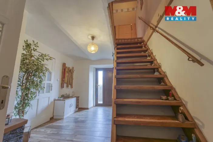 Prodej rodinného domu, Nýrsko - Hodousice, 189 m2