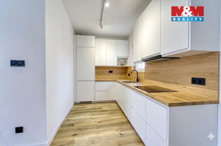 Prodej bytu 2+kk, Tlučná, Tlučenská kolonie, 41 m2