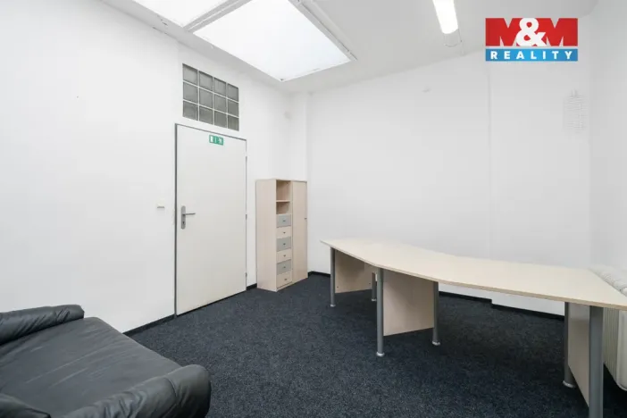 Pronájem kanceláře, Ústí nad Labem - Klíše, V Zahrádkách, 63 m2