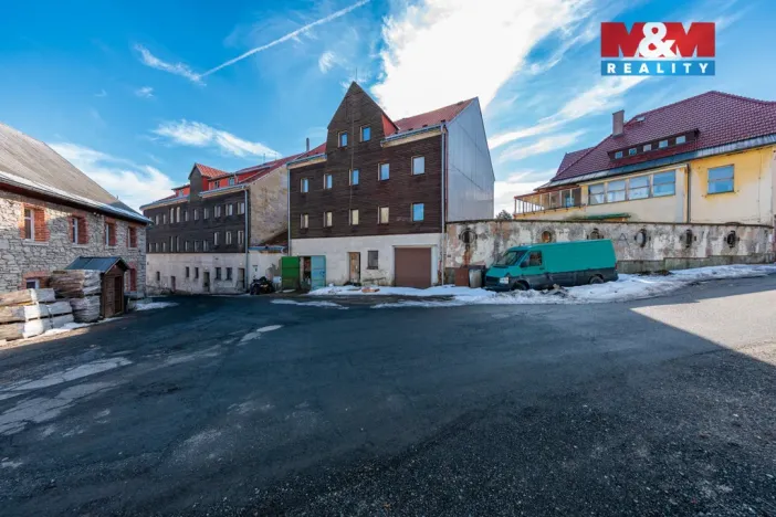 Prodej obchodního prostoru, Abertamy, Bož. Němcové, 800 m2