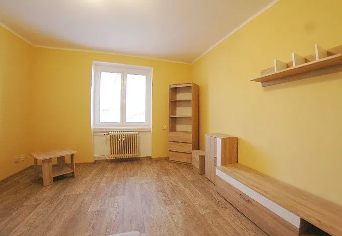 Pronájem bytu 1+1, Plzeň, Blatenská, 29 m2