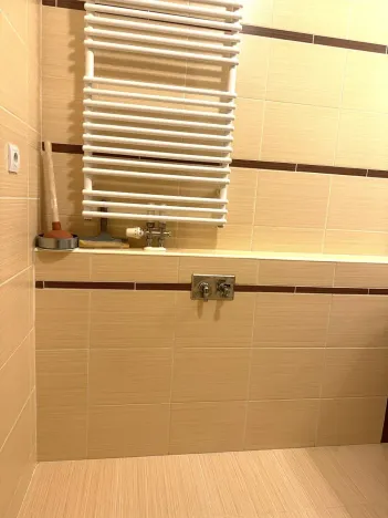 Pronájem bytu 1+kk, Praha - Libeň, V zahradách, 47 m2