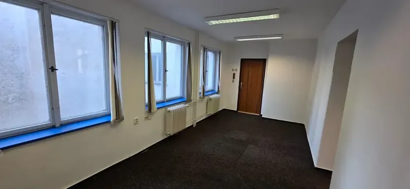 Pronájem kanceláře, Plzeň, Perlová, 42 m2
