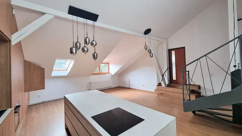 Pronájem bytu 5+kk, Jihlava, Kosmákova, 125 m2