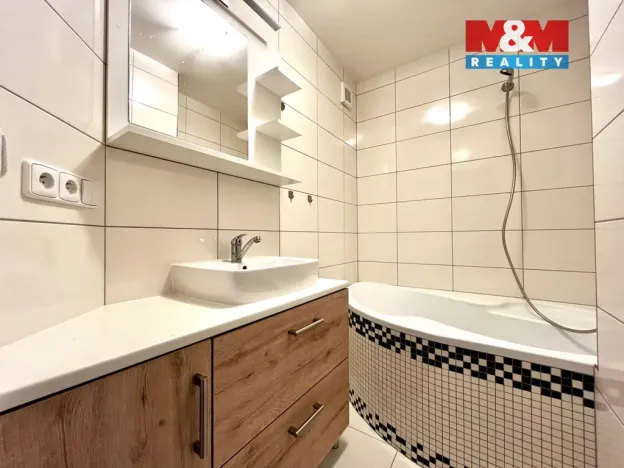 Pronájem bytu 1+1, Rychnov nad Kněžnou, Mírová, 40 m2