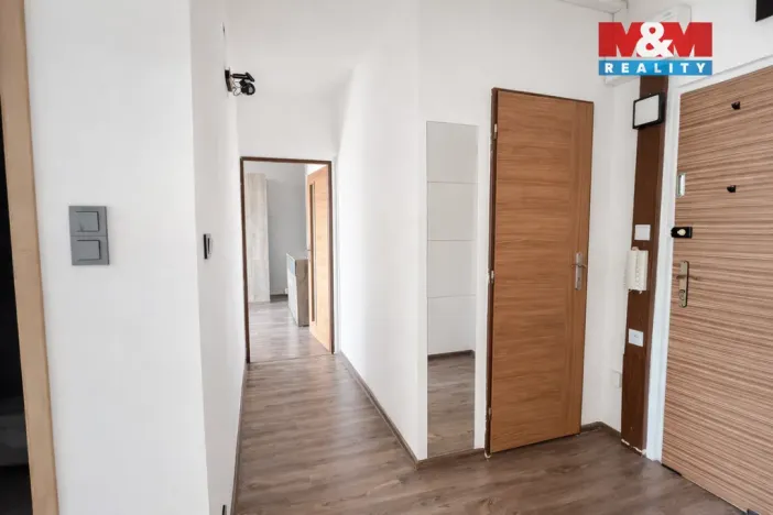 Pronájem bytu 2+1, Louny, Kosmonautů, 62 m2