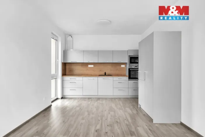 Pronájem bytu 2+kk, Pardubice - Pardubičky, Nová Tesla, 46 m2