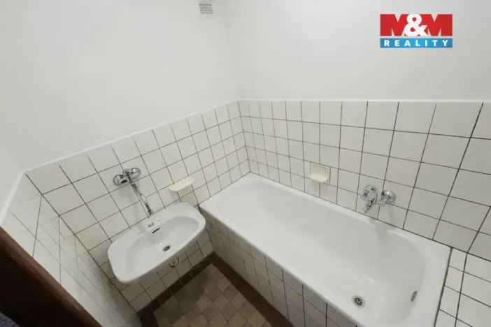 Prodej bytu 3+1, Solnice, Družstevní, 64 m2