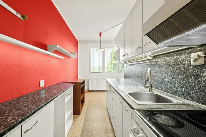 Prodej bytu 3+1, Studená, Komenského, 74 m2