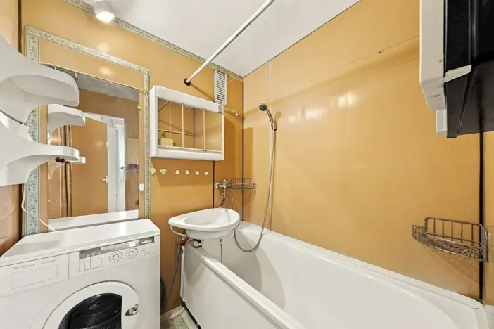 Prodej bytu 3+1, Studená, Komenského, 74 m2