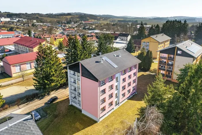 Prodej bytu 3+1, Studená, Komenského, 74 m2