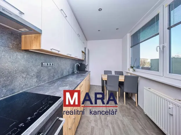 Prodej bytu 3+1, Olomouc, Stiborova, 72 m2