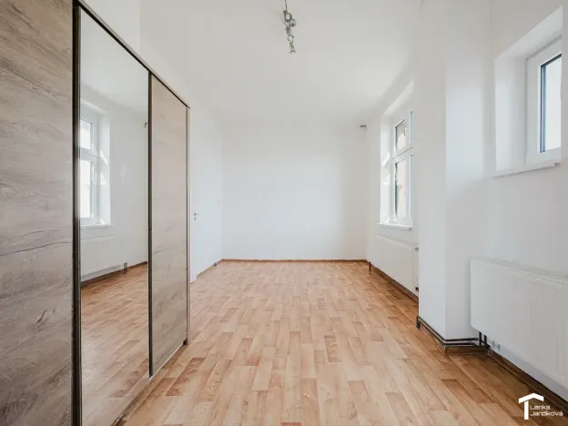 Pronájem bytu 1+kk, Pardubice - Zelené Předměstí, 17. listopadu, 29 m2