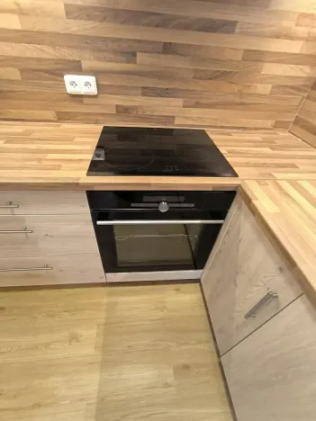 Pronájem bytu 2+kk, Hradec Králové, Dukelská třída, 54 m2