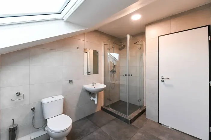 Pronájem ubytování, Praha - Hloubětín, Aloisovská, 340 m2