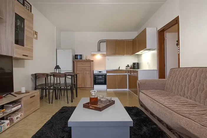 Pronájem bytu 2+kk, Tábor, nám. Přátelství, 40 m2