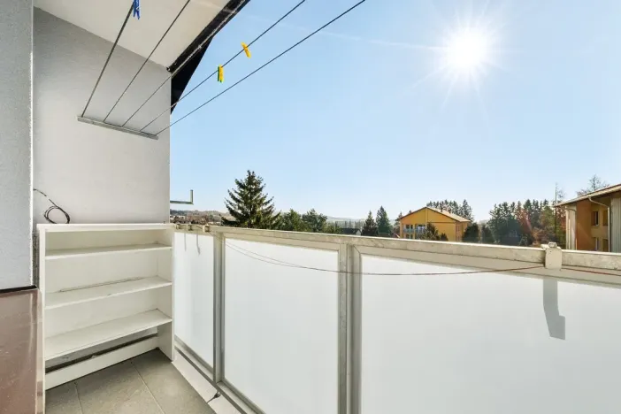 Prodej bytu 3+1, Studená, Komenského, 74 m2