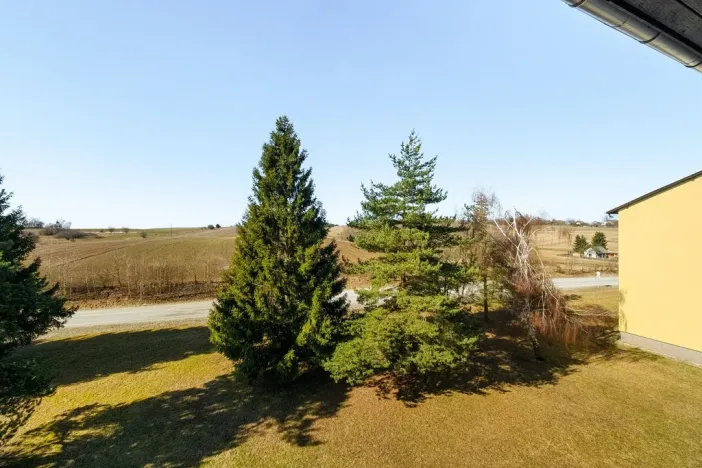 Prodej bytu 3+1, Studená, Komenského, 74 m2