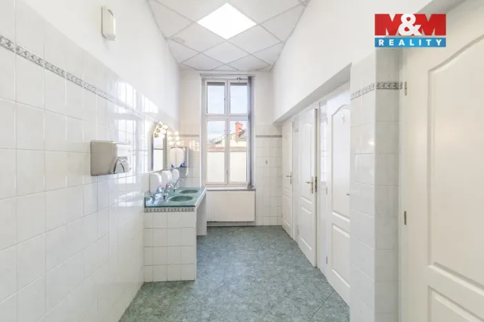 Prodej kanceláře, Ostrava - Kunčičky, Škrobálkova, 700 m2