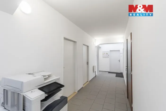 Prodej kanceláře, Ostrava - Kunčičky, Škrobálkova, 700 m2