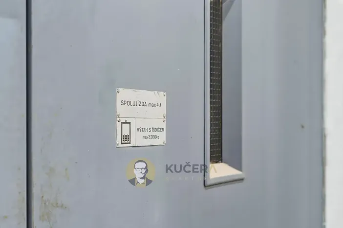 Prodej výrobních prostor, Kostelec nad Labem, Neratovická, 3457 m2