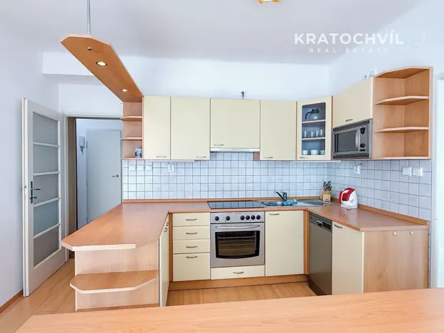 Pronájem bytu 1+1, Praha - Nusle, Na Jezerce, 53 m2