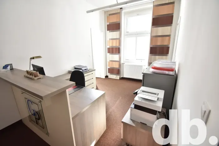 Pronájem kanceláře, Karlovy Vary, Bělehradská, 112 m2