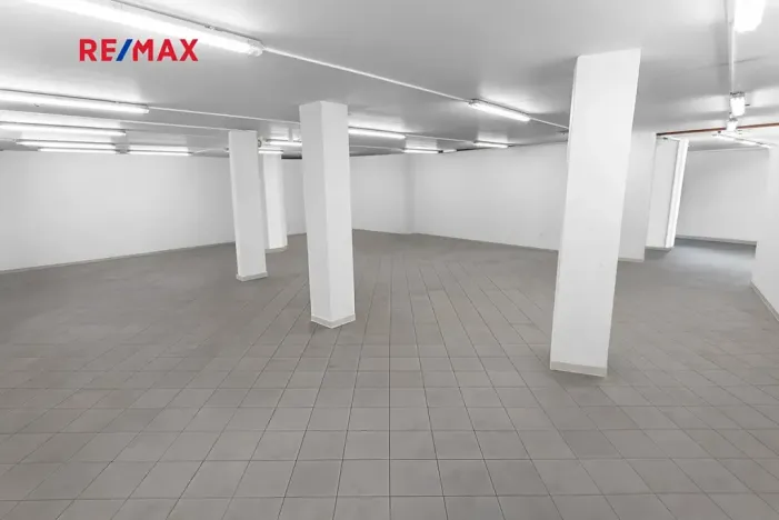 Prodej obchodního prostoru, Harrachov, 283 m2