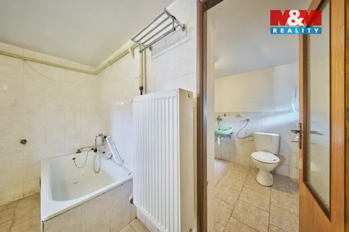 Prodej rodinného domu, Radvanice, 185 m2