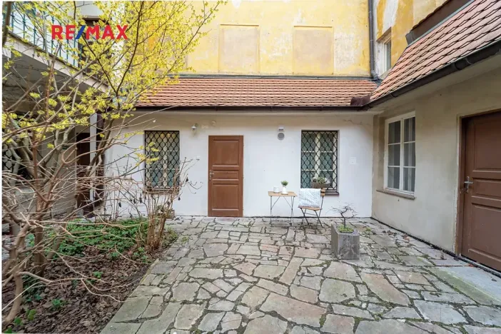 Prodej bytu 3+1, Praha - Malá Strana, Nebovidská, 57 m2