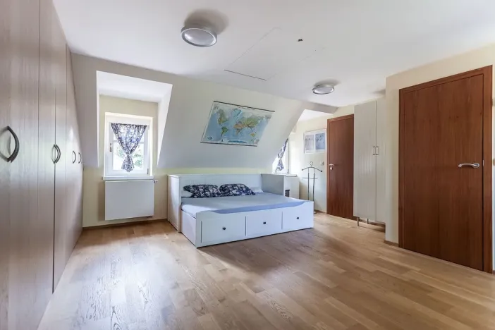 Pronájem domu, Praha - Střešovice, Ve Střešovičkách, 139 m2