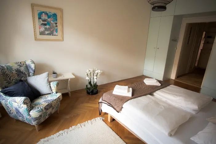 Pronájem bytu 3+kk, Praha - Podolí, Na dolinách, 68 m2