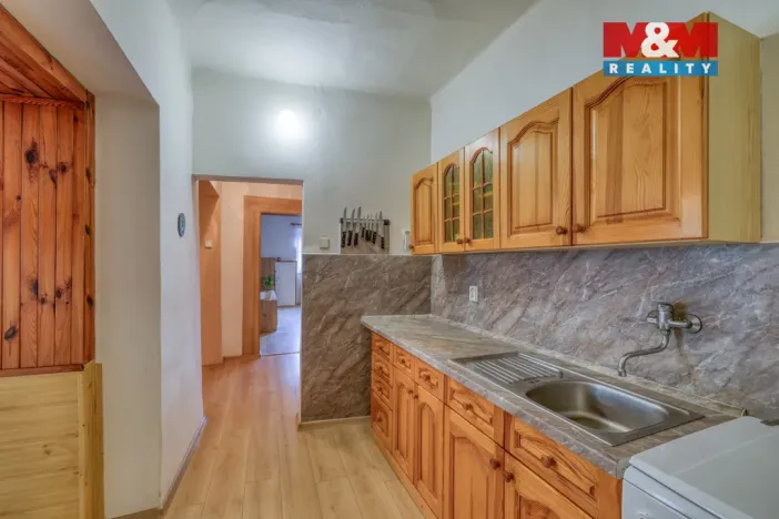 Prodej rodinného domu, Dobřany, Stromořadí, 86 m2