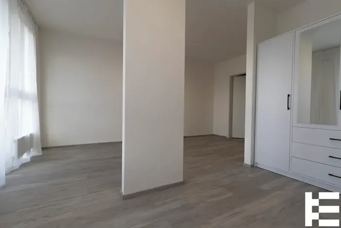 Pronájem bytu 1+kk, Kralupy nad Vltavou, Nádražní, 38 m2