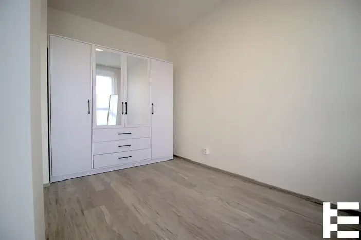 Pronájem bytu 1+kk, Kralupy nad Vltavou, Nádražní, 38 m2