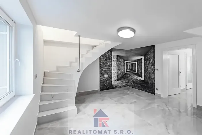 Pronájem bytu 4+kk, Praha - Komořany, Pod lesem, 127 m2